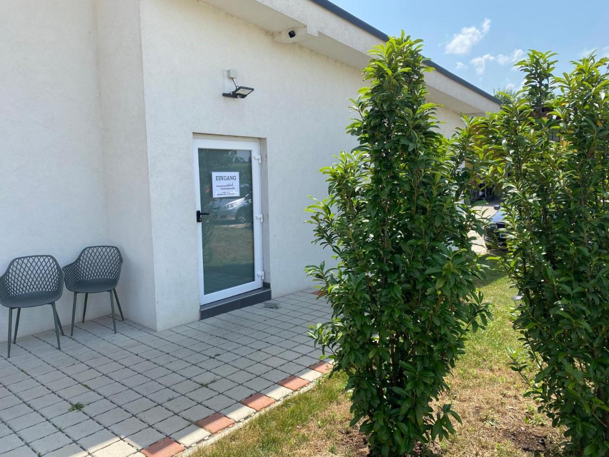 Gaestezimmer Oedenburgerstrasse Pottsching Bagian luar foto